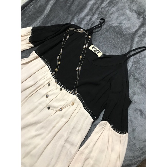 Color Block Cold Shoulder Dress! - Picture 2 of 5